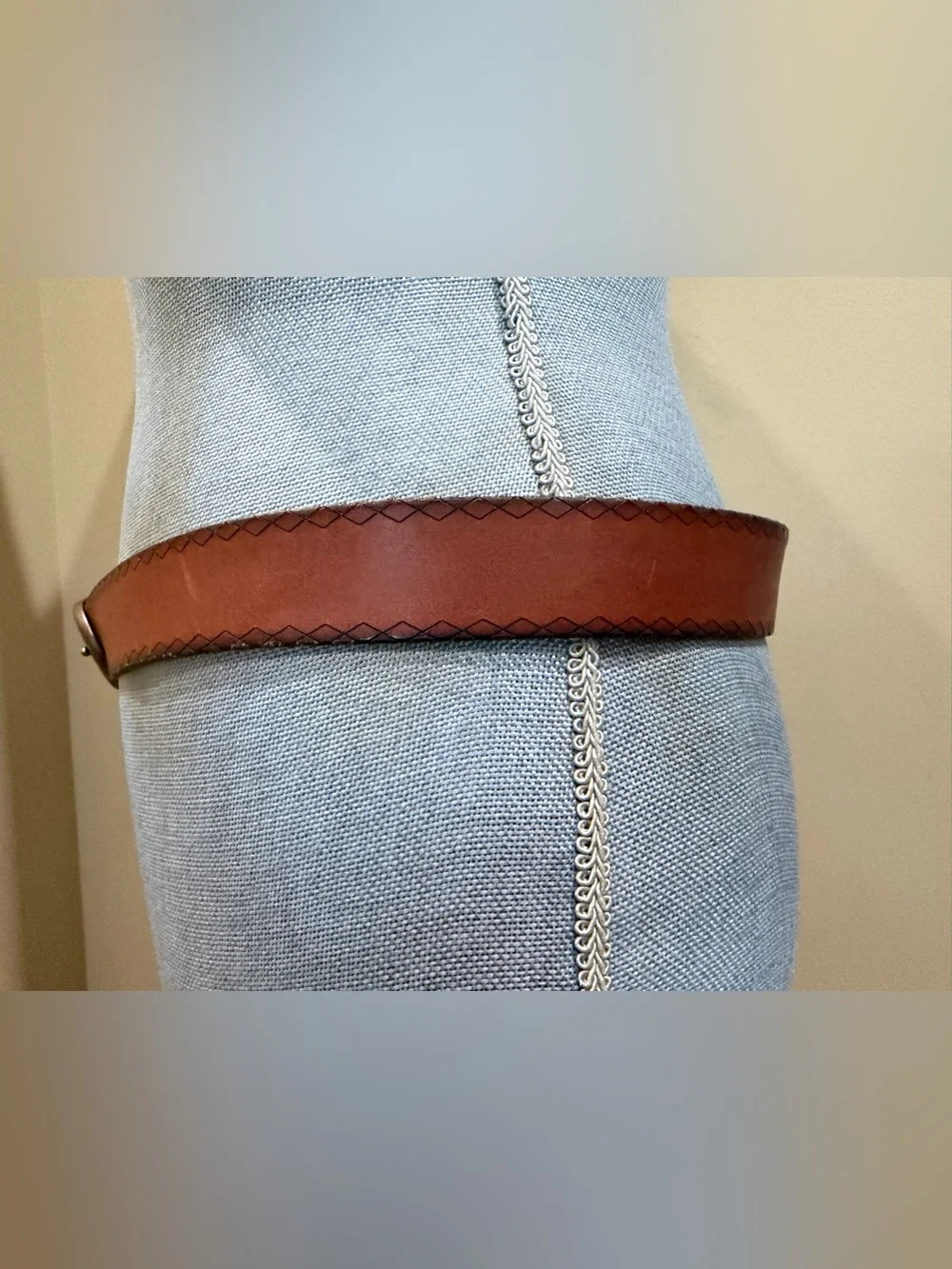 Fossil beautiful leather